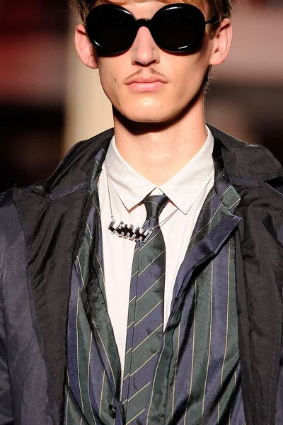 Look 101